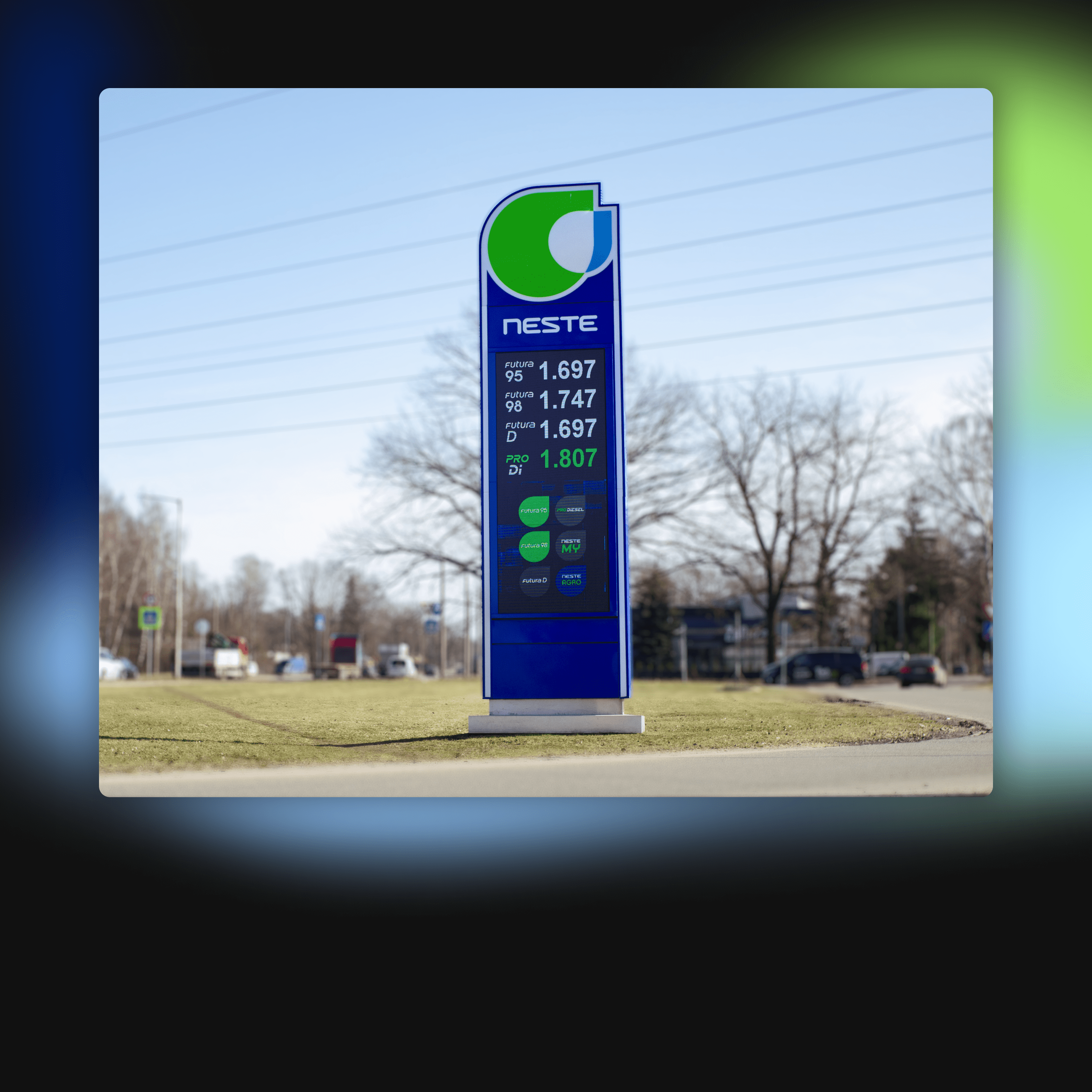 LED Gas Station Pylon - Compact and Clear Fuel Price Display