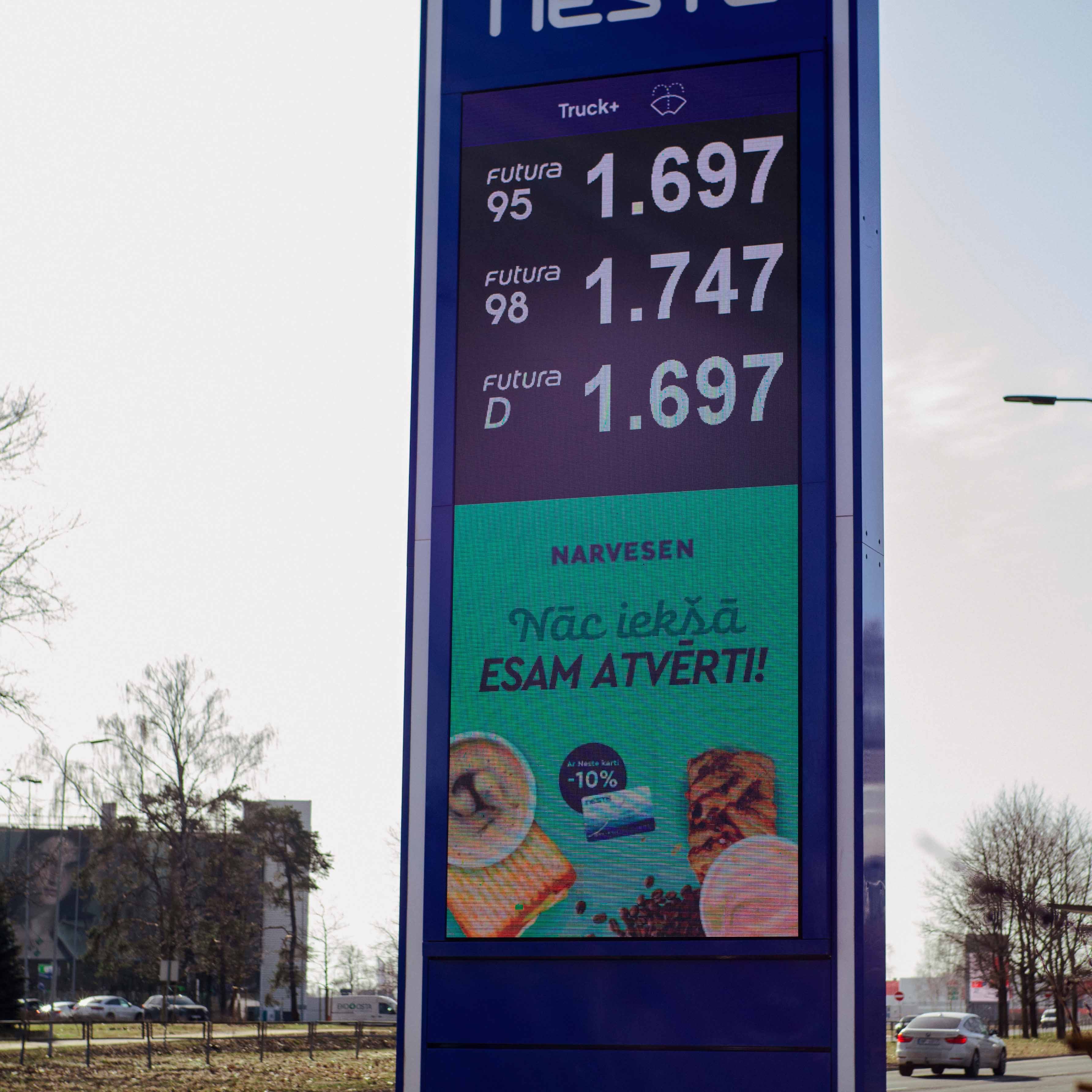 LED degvielas uzpildes stacijas pilons M-izmēra