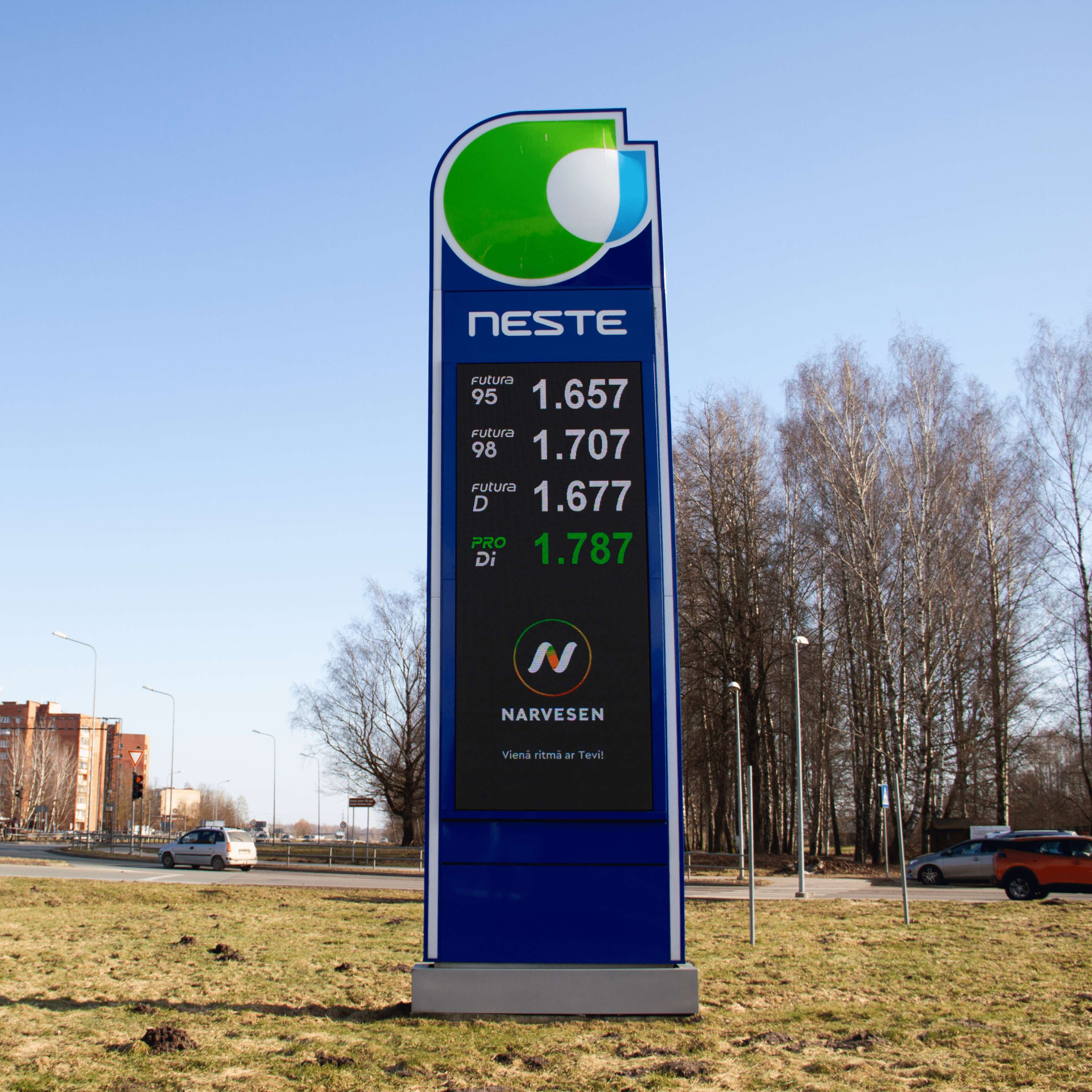 LED Gas Station Pylon L-Size - High-Visibility Fuel Price Display