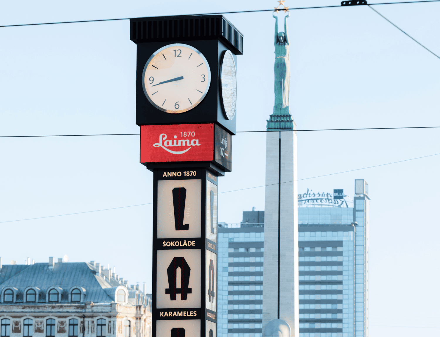 PALAMI Group Four Sided Seamless LED Screen