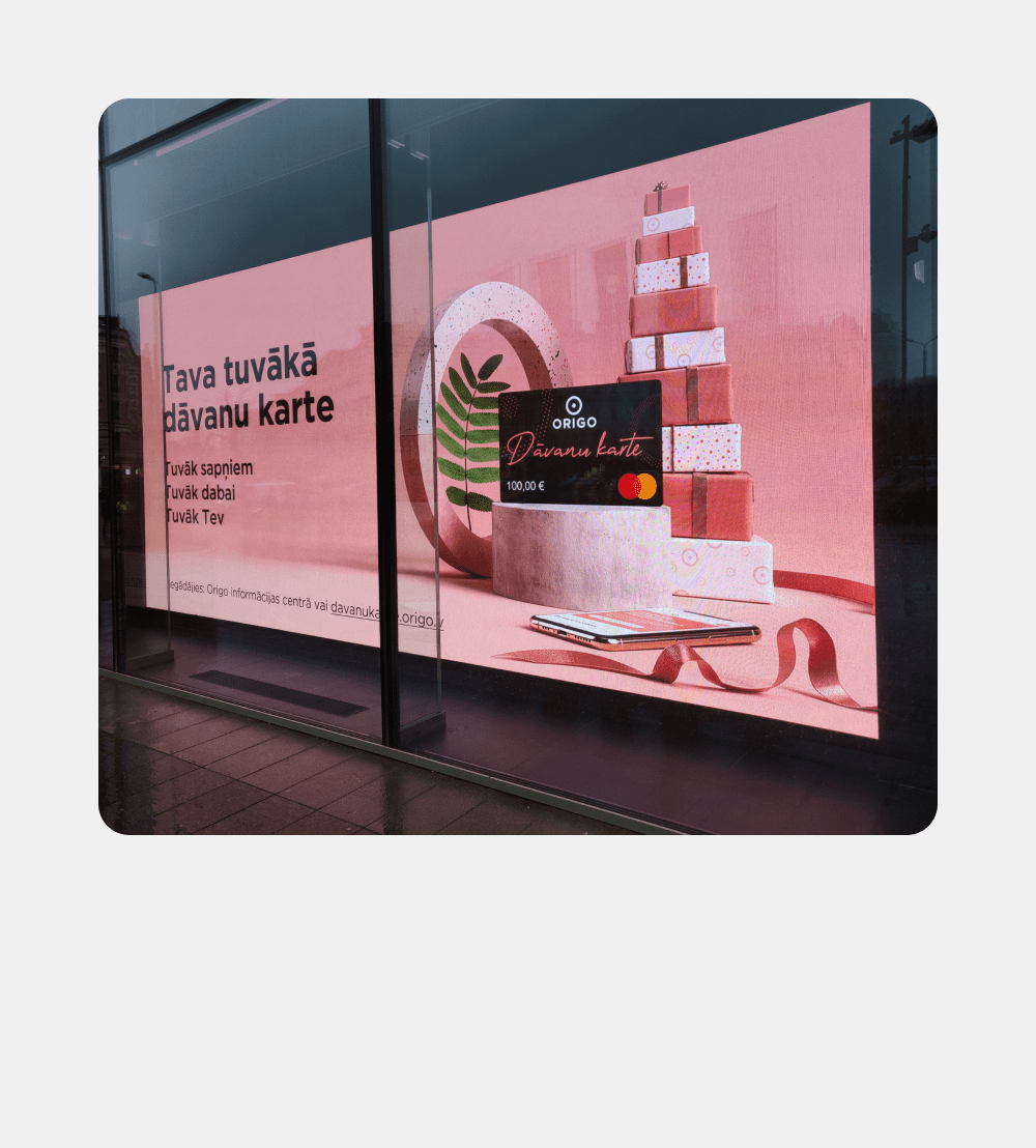 Small Image of PALAMI Group Indoor LED Media Video Display Mounted By Window