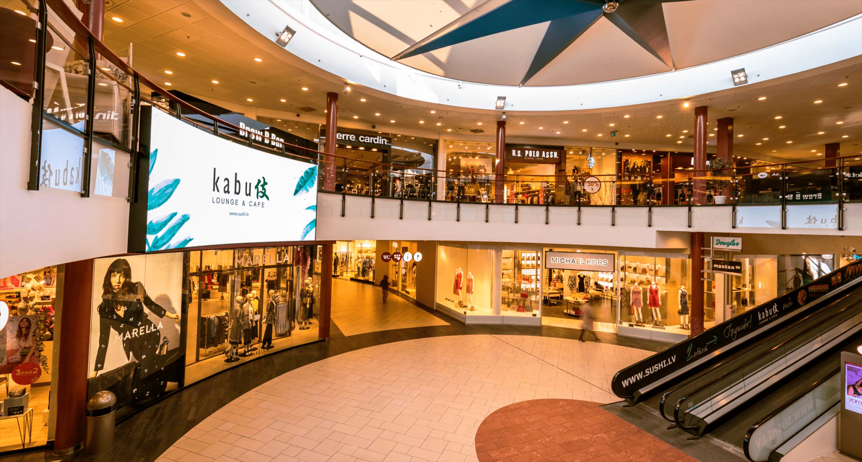 PALAMI Group High Resolution Indoor LED Display Installed In Supermarket