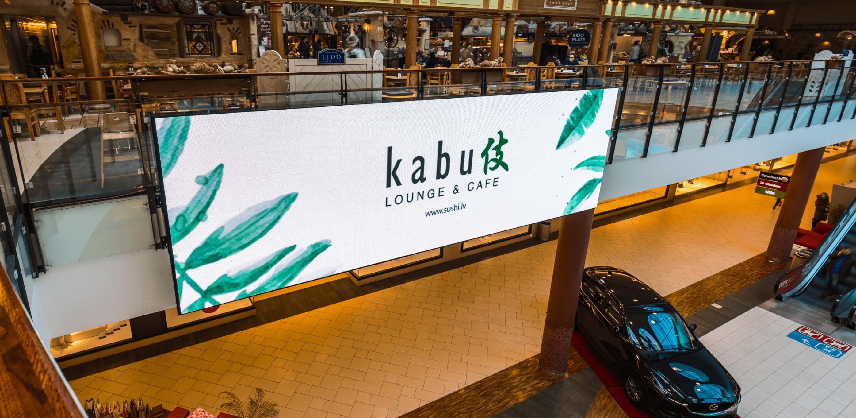 PALAMI Group Very High Resolution Advertising LED Media Screen Mounted On Handrails In Sopping Center