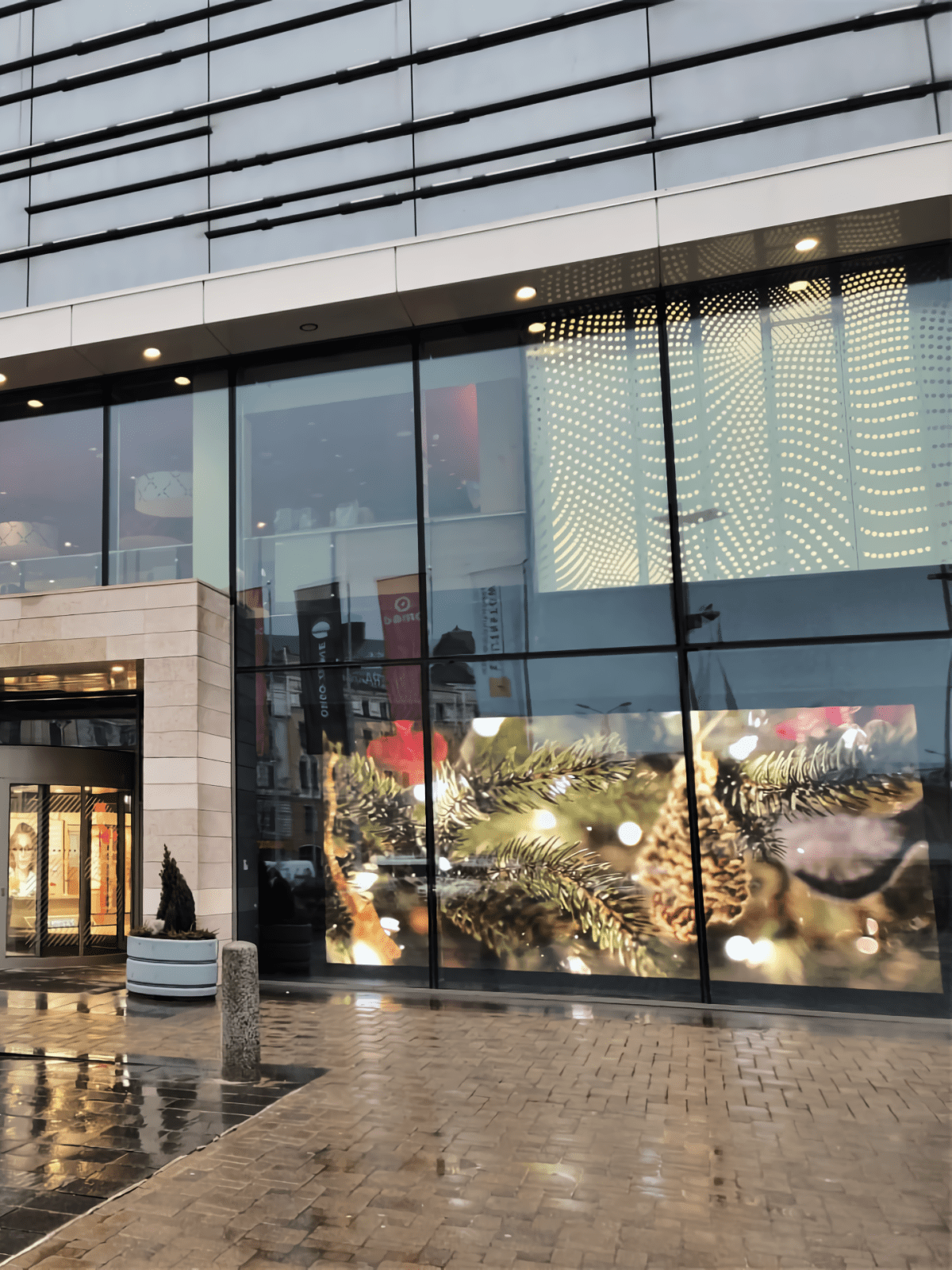 PALAMI Group LED Media Screen Installed Behind Window In Origo Supermarket Mobile Resolution