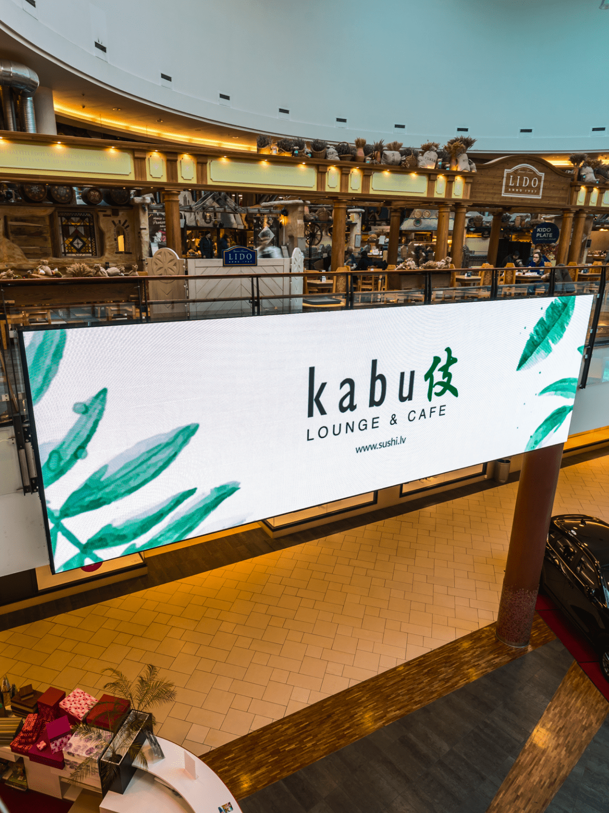 PALAMI Group Very High Resolution Advertising LED Media Screen Mounted On Handrails In Sopping Center Mobile Resolution