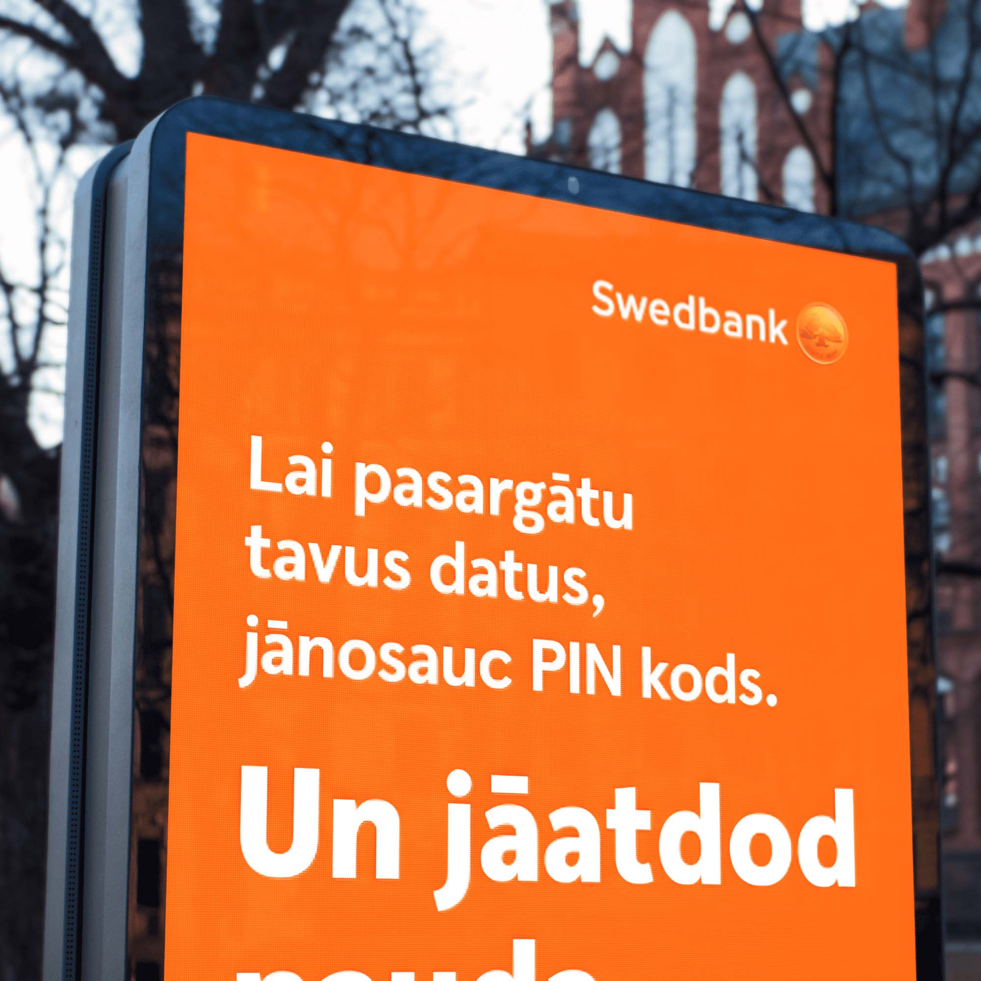 LED Mediju Pilons M-izmēra